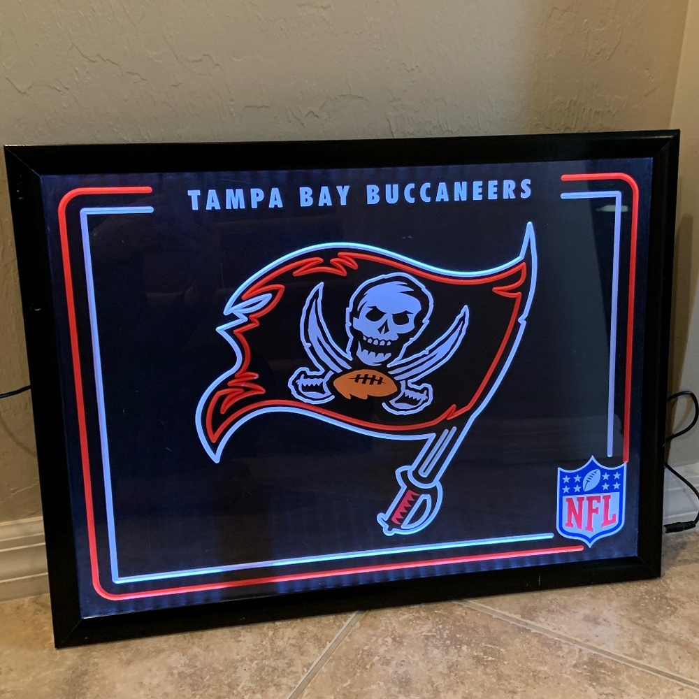 Tampa Bay Buccaneers Flag Logo NFL Framed Wall Hanging Neon Sign 24" x 18"